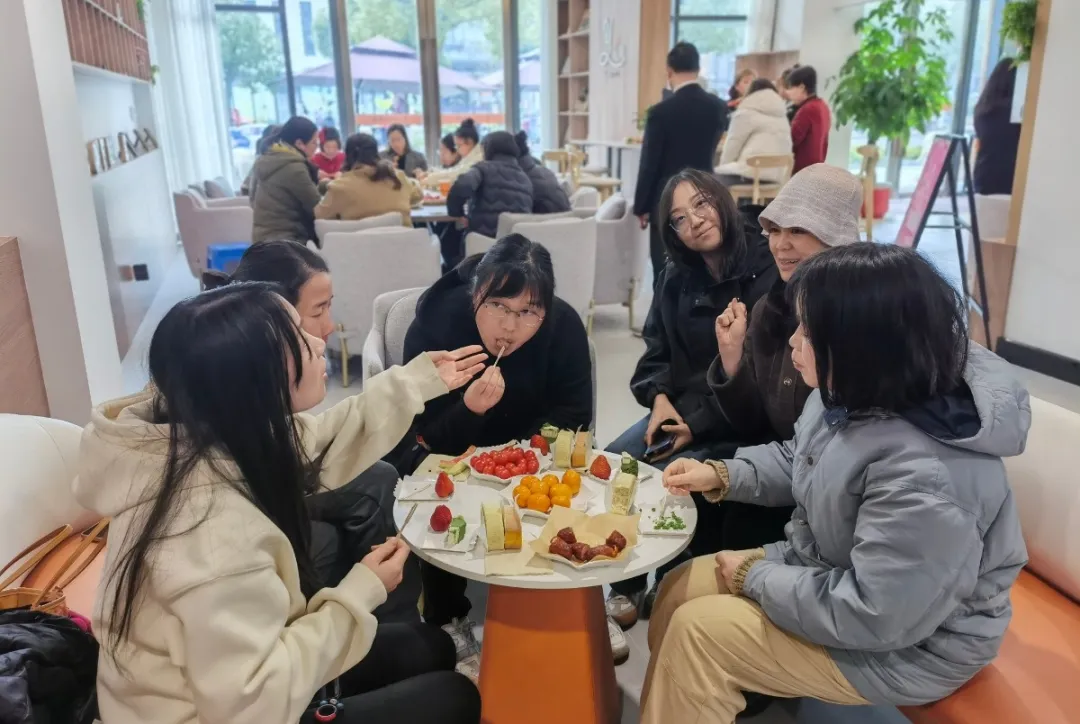1-2405240Q640207 抖圈- 为du而生(中国区)官方网站